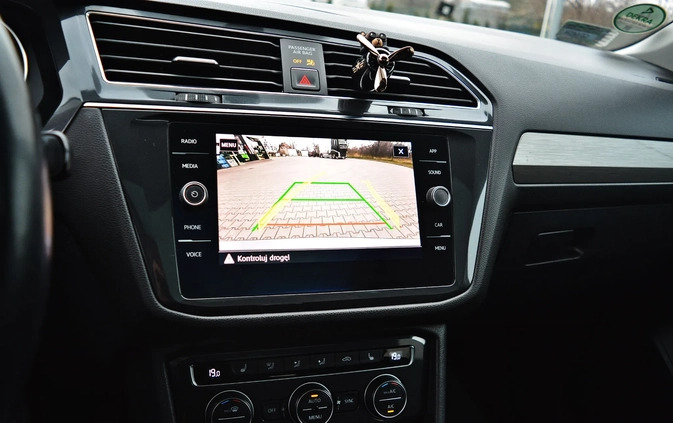 Volkswagen Tiguan Allspace cena 83900 przebieg: 154900, rok produkcji 2017 z Łazy małe 326